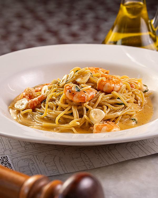 SPAGHETTI AGLIO OLEO E PEPERONCINO