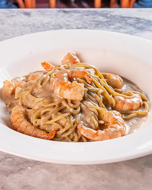SPAGHETTI CACIO E PEPPE C/ CAMARÃO